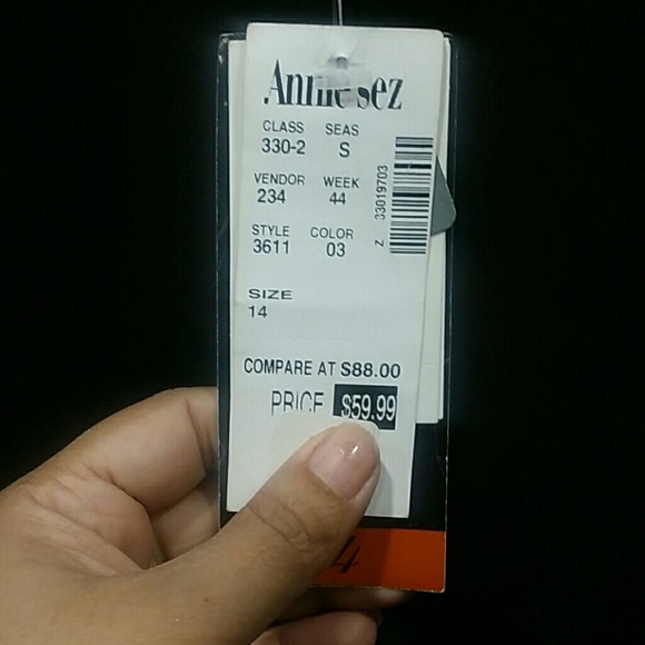 Party wear skirt, new - Picture 3 of 5